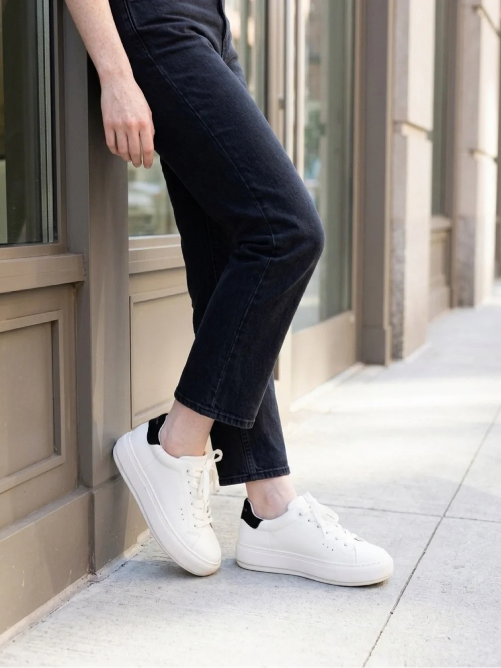Kurt Geiger London White Platform Sneakers Black Heel Women’s Size 6